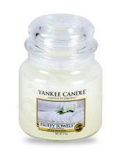 Yankee Candle Fluffy Towels, aromatizuota žvakė moterims ir vyrams, 411g