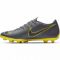 Futbolo bateliai  Nike Mercurial Vapor 12 Club MG M AH7378-070