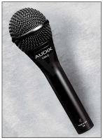 Audix OM2-S dinaminis rankinis mikrofonas su jungikliu